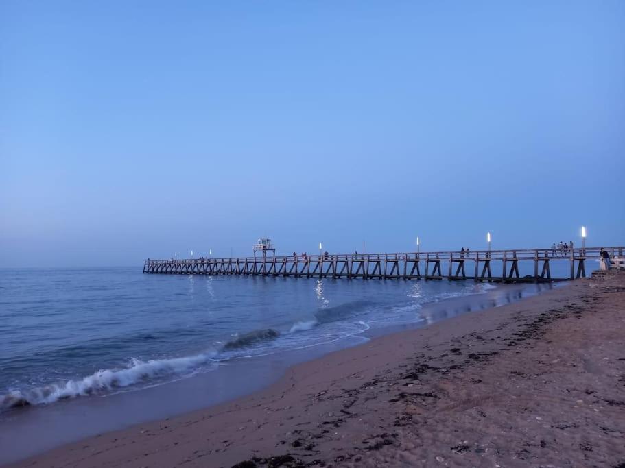 Gite De La Baleine Luc-sur-Mer Ngoại thất bức ảnh